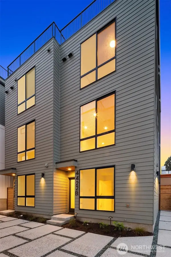 4419 2nd Avenue Ne #A, Seattle, WA 98105