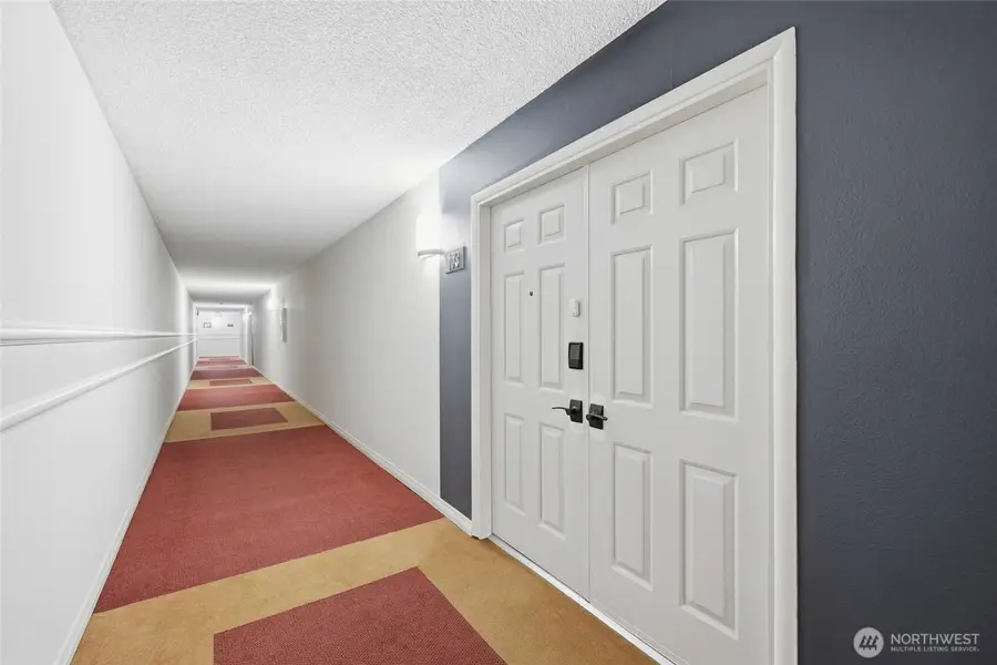 2565 Dexter Avenue N #103, Seattle, WA 98109 - #2