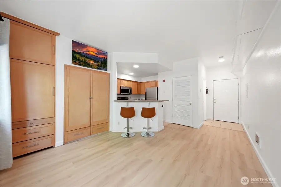 300 10th Avenue #A110, Seattle, WA 98122 - #3