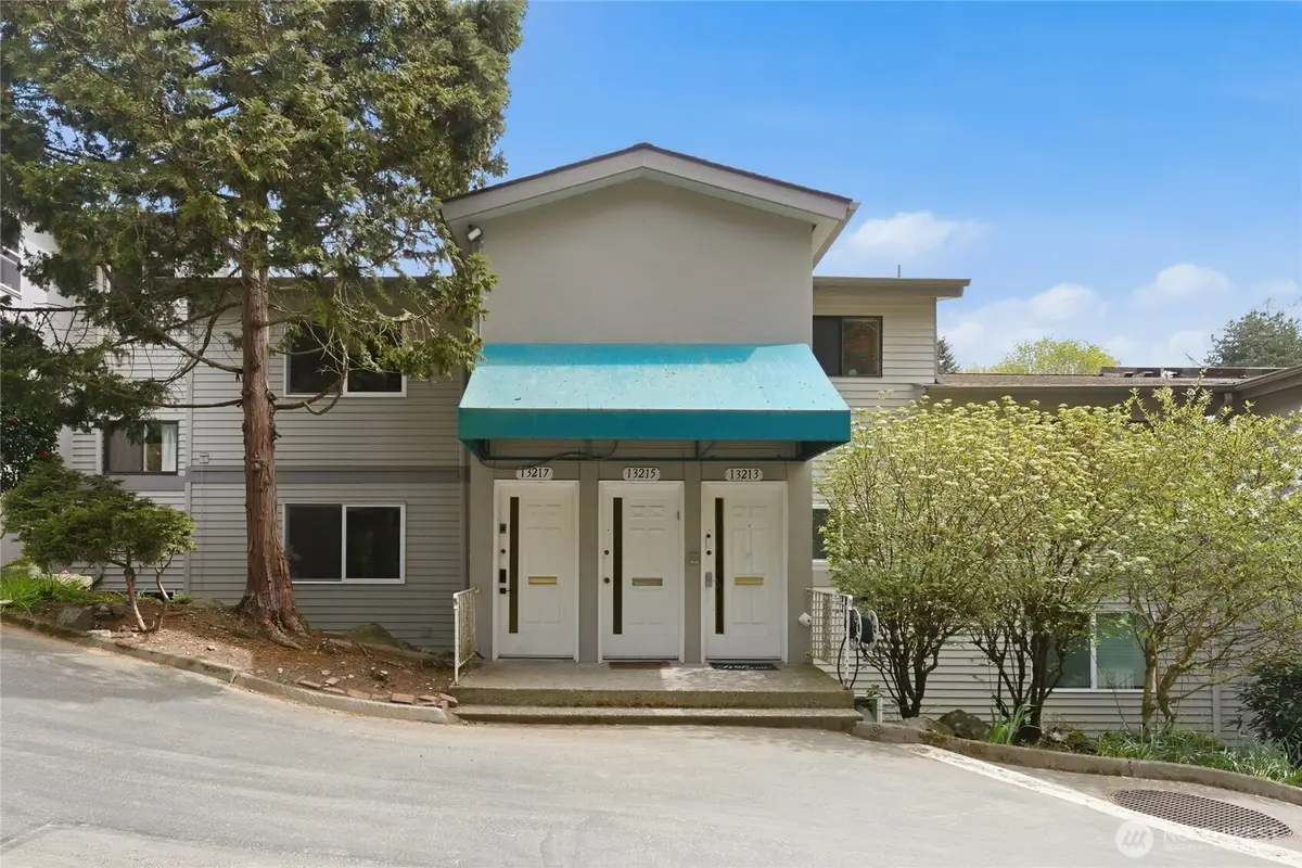 13217 15th Avenue Ne #A8, Seattle, WA 98125 - #1