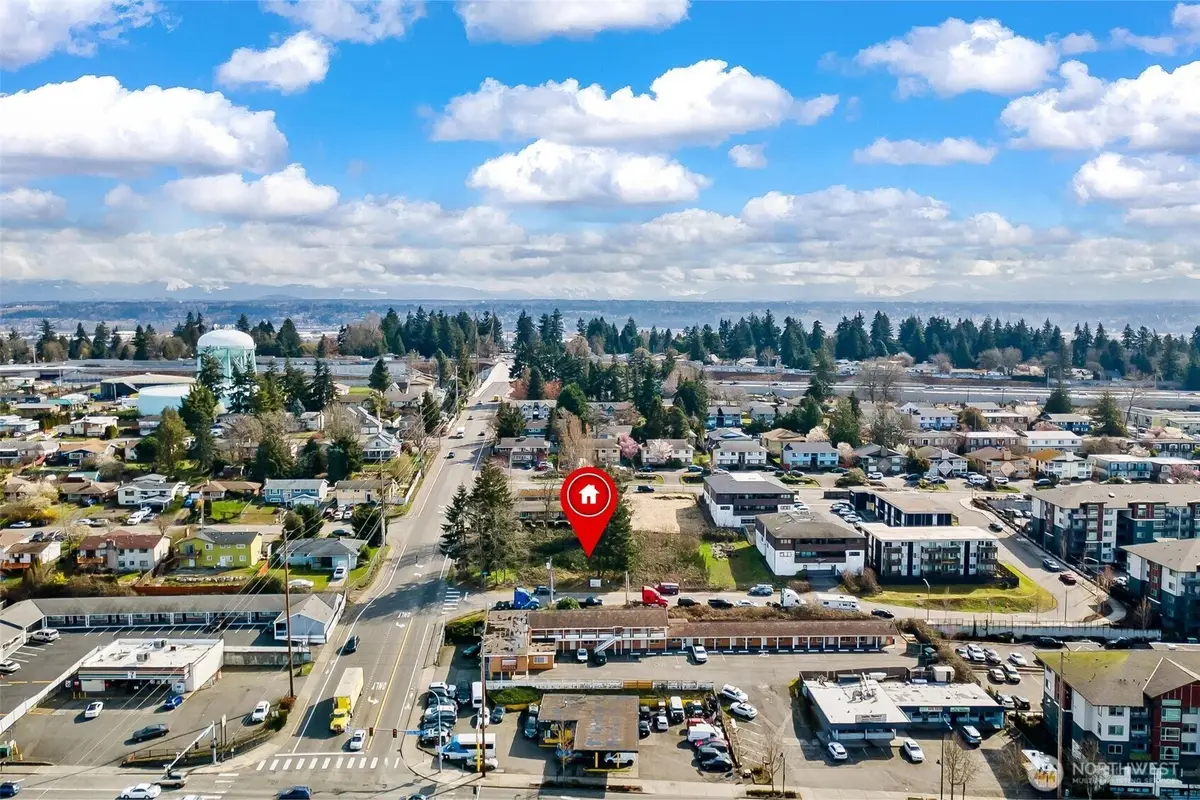 2805 S 216th Street, Des Moines, WA 98198 - #1