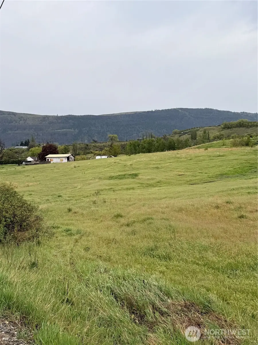 2677 W Malaga Road, Malaga, WA 98828 - #2