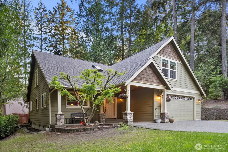 981 E Lakeshore Dr, Allyn, WA 98524 - #2