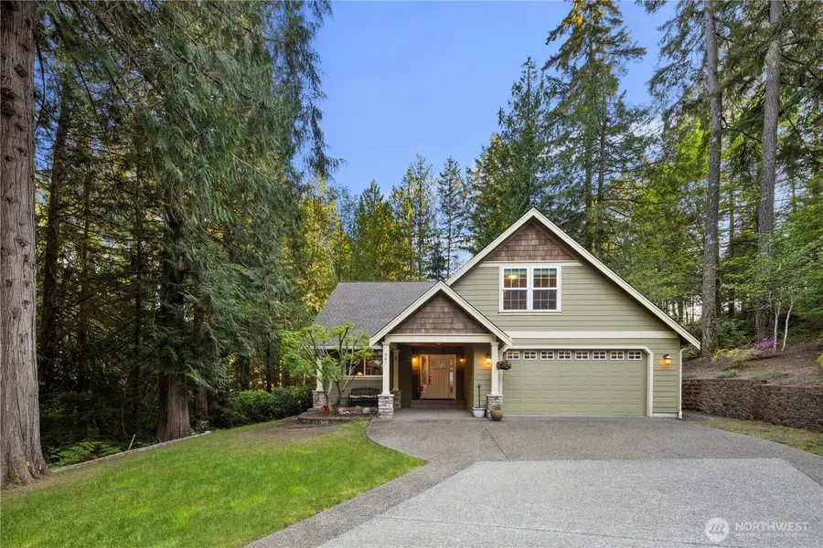 981 E Lakeshore Dr, Allyn, WA 98524 - #3