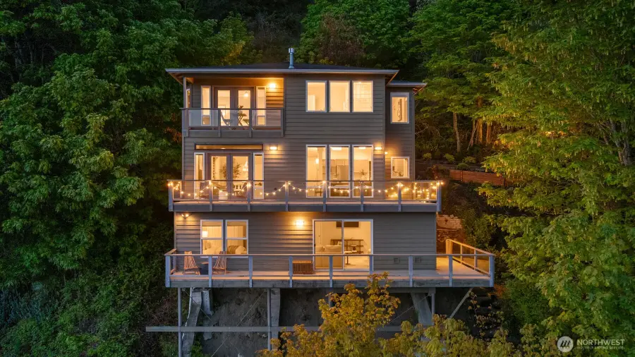 10835 Arroyo Beach Place Sw, Seattle, WA 98146 - #2