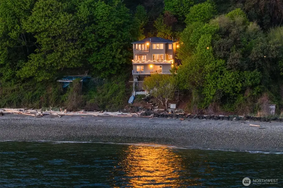 10835 Arroyo Beach Place Sw, Seattle, WA 98146 - #3