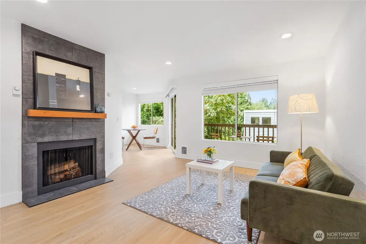 10320 SE 6th Street #B6, Bellevue, WA 98004 - #1