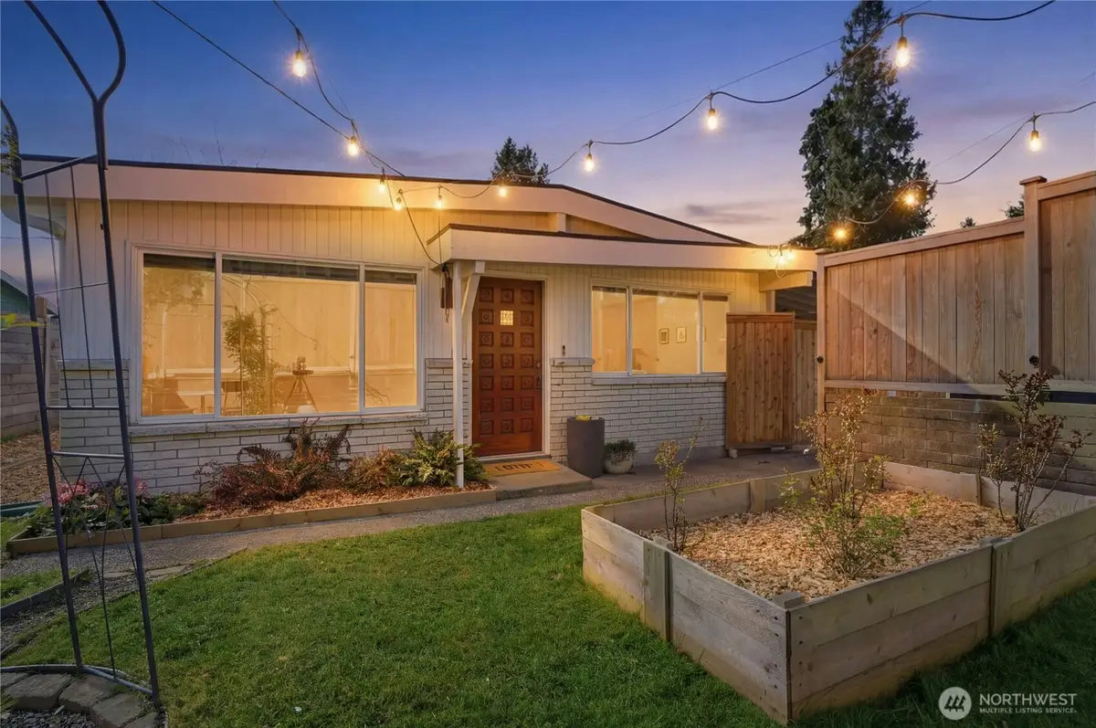 219 SW 108th Street, Seattle, WA 98146 - #1