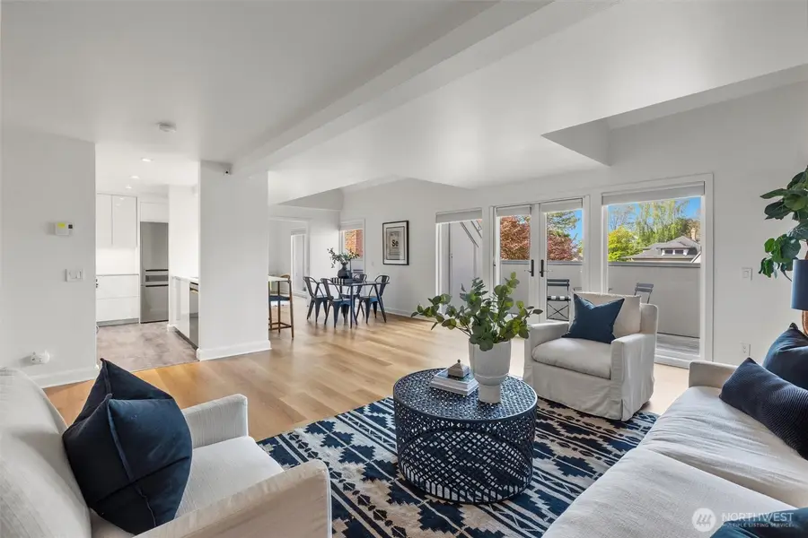 1401 5th Avenue W #402, Seattle, WA 98119 - #3