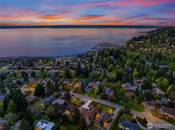 17922 Marine View Drive Sw, Normandy Park, WA 98166