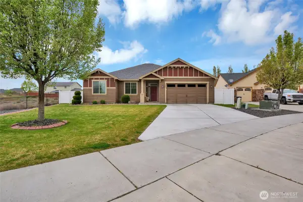 1202 Fairway Drive Ne, Moses Lake, WA 98837