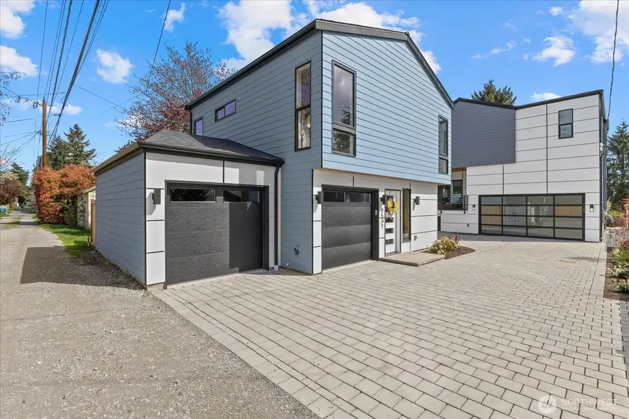 9537 Dayton Avenue N, Seattle, WA 98103 - #3