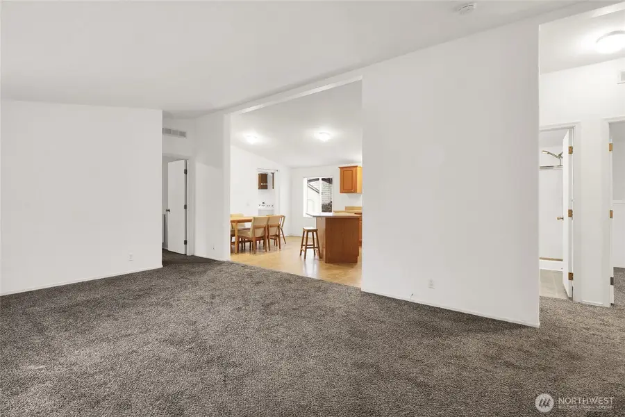 4815 NE Airway Drive #121, Moses Lake, WA 98837 - #3