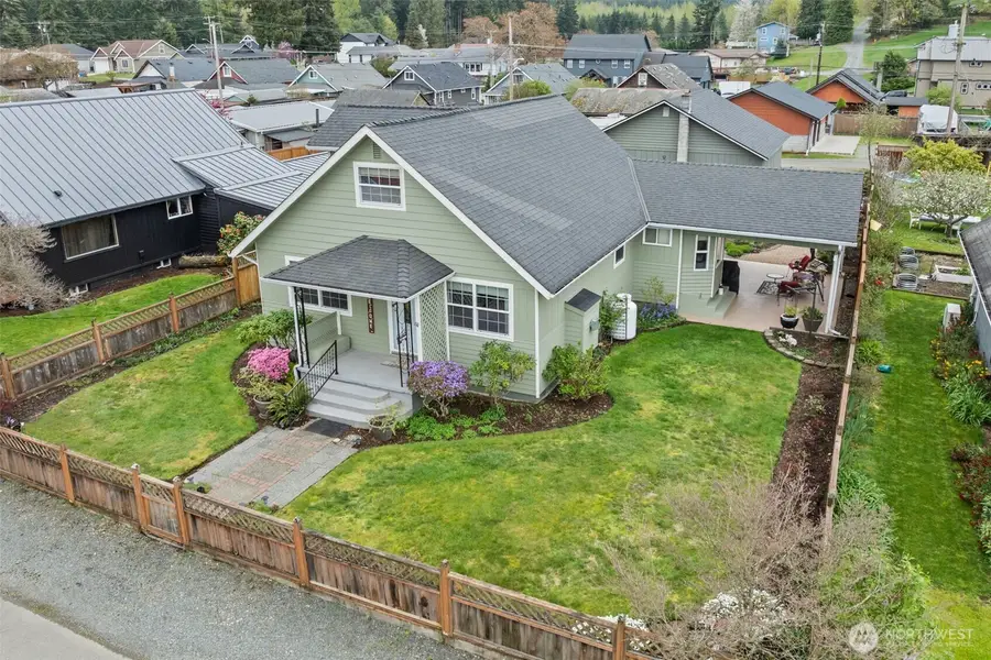 320 Coal Avenue, Carbonado, WA 98323 - #2