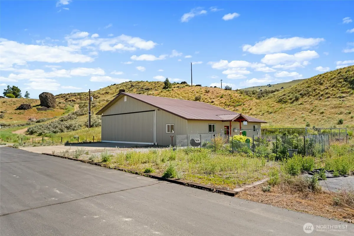 675 Peach Road, Waterville, WA 98858 - #1