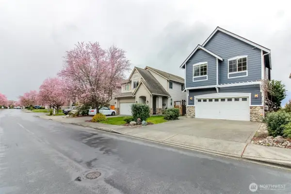 17806 106th Street E, Bonney Lake, WA 98391