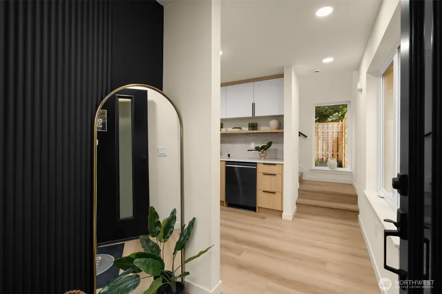 14035 Densmore Avenue N, Seattle, WA 98133 - #3