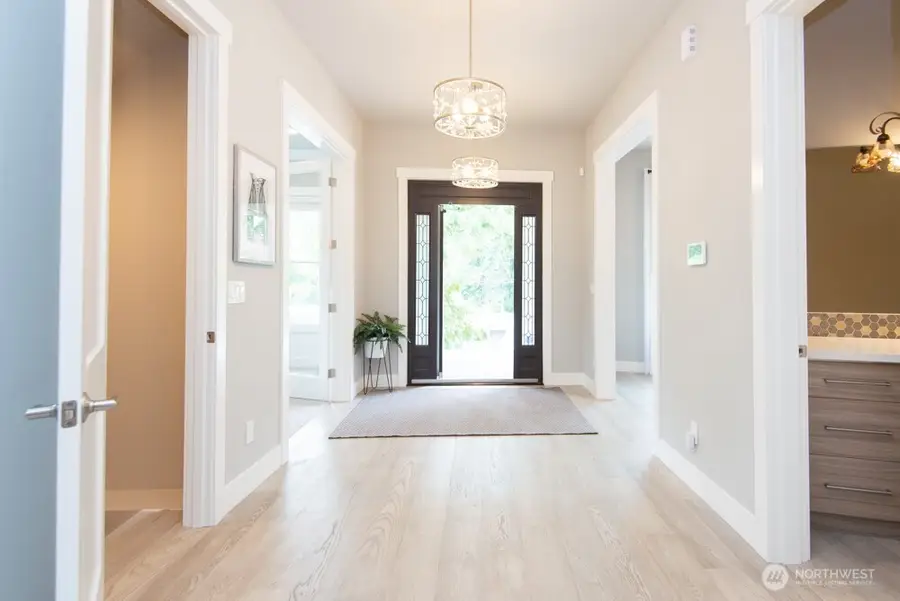 1808 104th Avenue Se, Bellevue, WA 98004 - #2