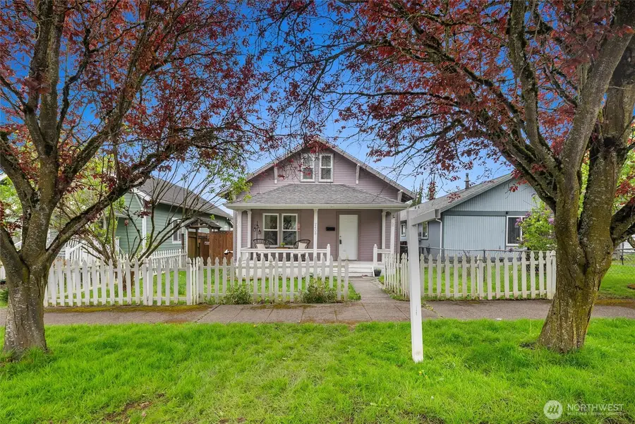 2408 Highland Avenue, Everett, WA 98201 - #2