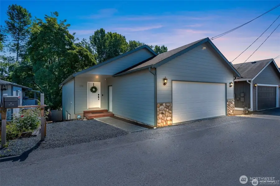 3116 12th Street, Everett, WA 98201 - #3