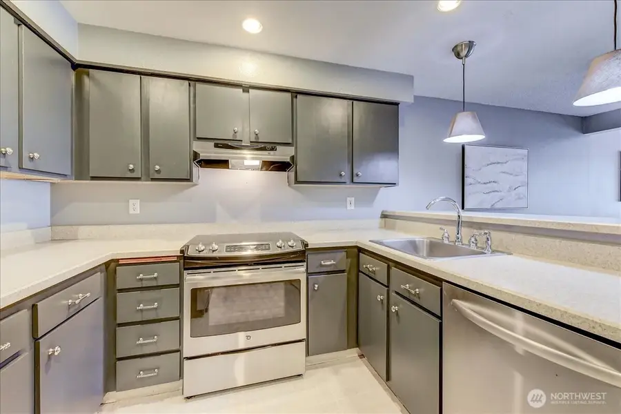 14312 126th Avenue Ne #A302, Kirkland, WA 98034 - #3