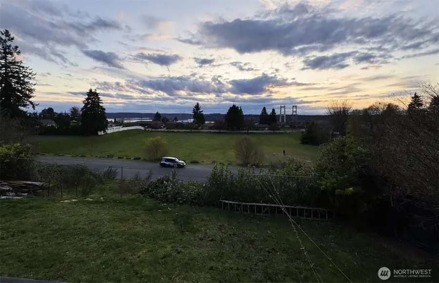 1310 N Heatherwood W, Tacoma, WA 98406 - #2