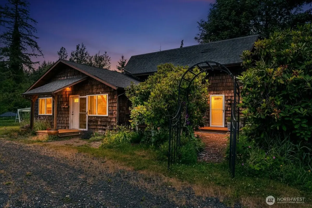 8325 Spurgeon Creek Road Se, Olympia, WA 98513 - #1
