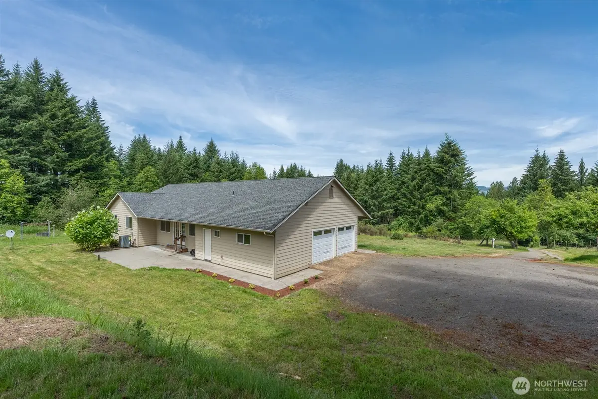 521 Bodine Rd, Kelso, WA 98626 - #1