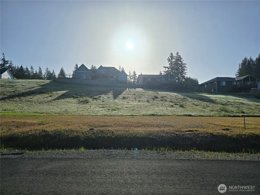 80 E Virgil Drive W #5, Allyn, WA 98524 - #2