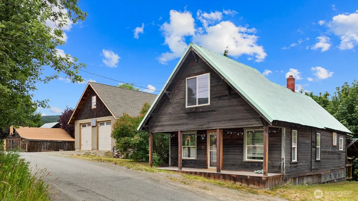313 S 2nd Street, Roslyn, WA 98941 - #1