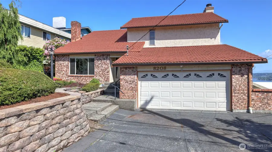 8208 S 124th Street, Seattle, WA 98178 - #2