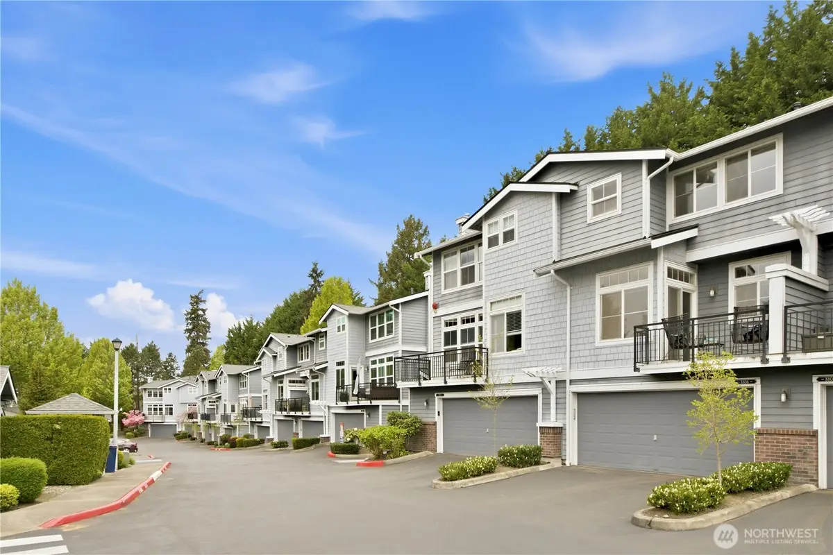8806 123rd Lane Ne #8806, Kirkland, WA 98033 - #1