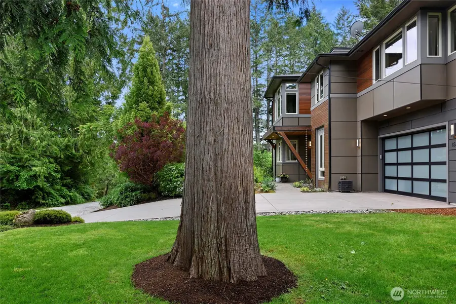 8587 Springridge Road Ne, Bainbridge Island, WA 98110 - #2