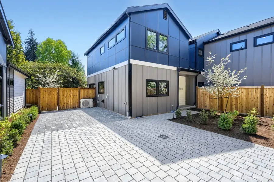 13022 Corliss Avenue N #B, Seattle, WA 98133 - #3