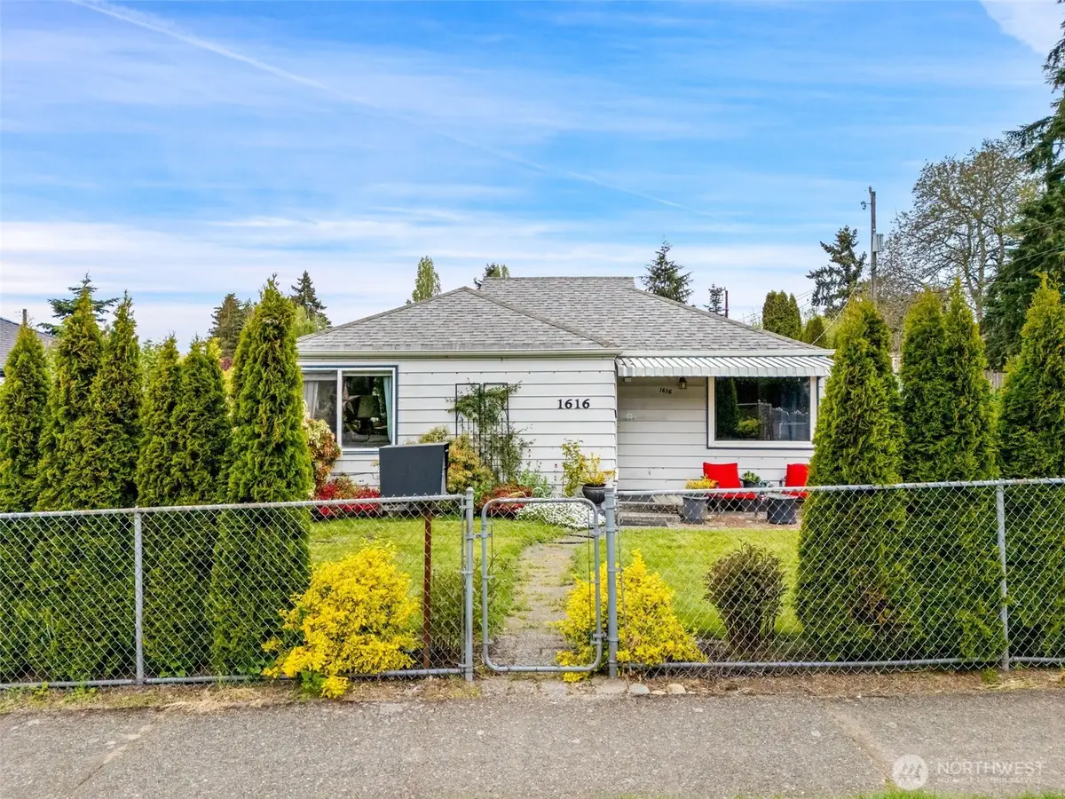 1616 SW Thistle Street, Seattle, WA 98106 - #1