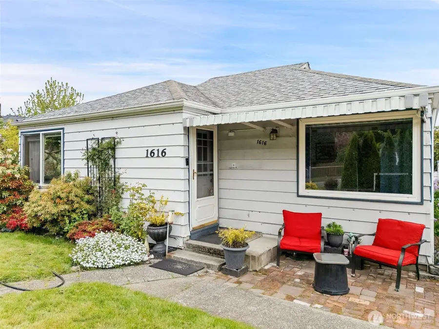 1616 SW Thistle Street, Seattle, WA 98106 - #2