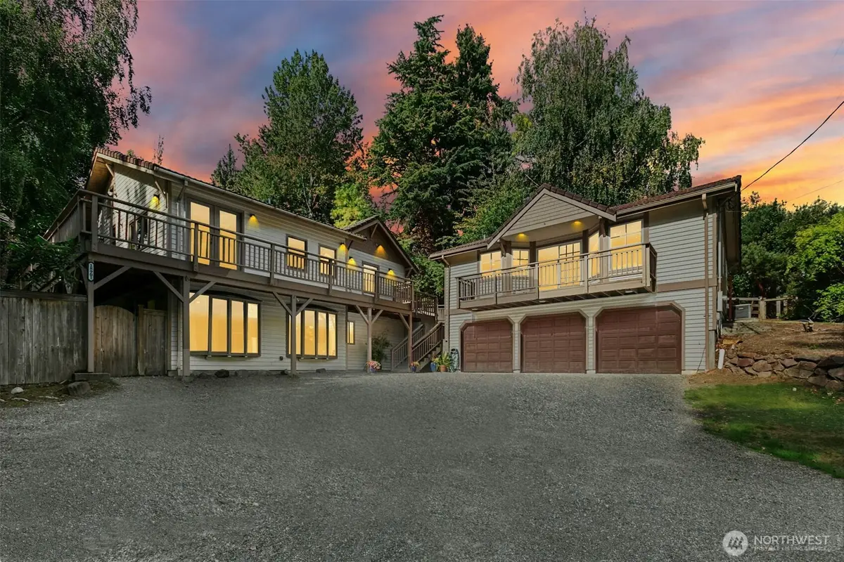 18901 61 Avenue Ne, Kenmore, WA 98028 - #1