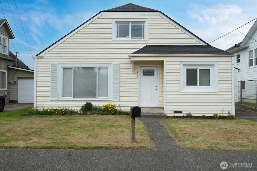 912 1st Street, Hoquiam, WA 98550 - #2