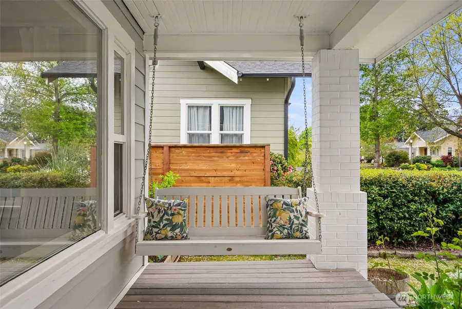 809 Sumner Avenue, Sumner, WA 98390 - #3