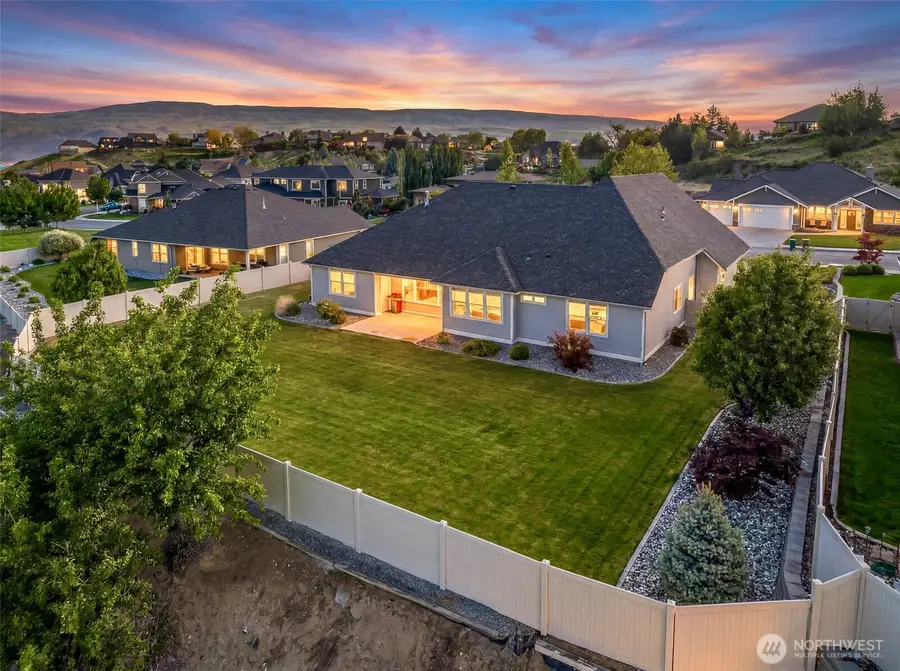 2042 Maiden Lane, Wenatchee, WA 98801 - #3