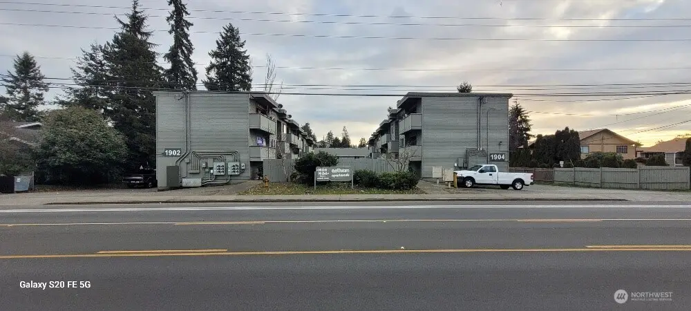 1902 W Casino Road, Everett, WA 98204 - #1