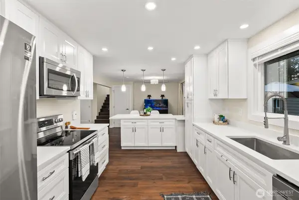 7041 67th Street Nw, Gig Harbor, WA 98335