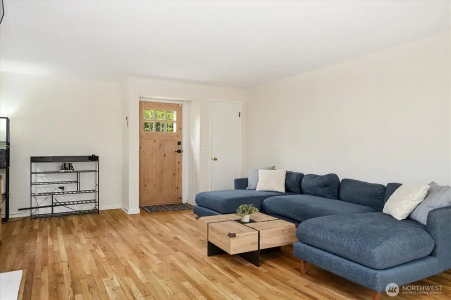 4037 NE 109th Street, Seattle, WA 98125 - #3