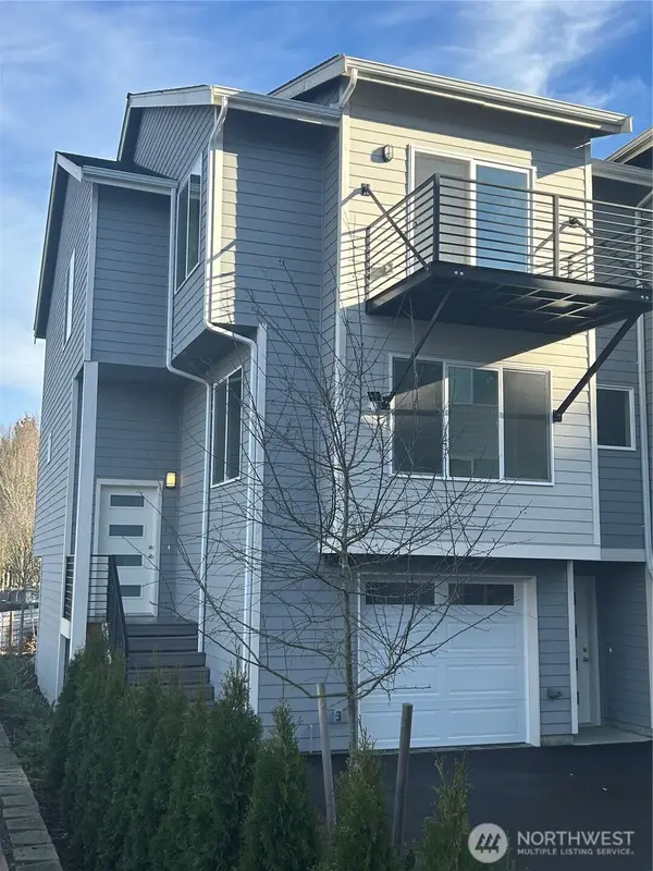 13243 Ambaum Boulevard Sw #C, Burien, WA 98146
