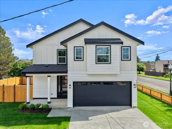 5701 Parker Road E, Sumner, WA 98390