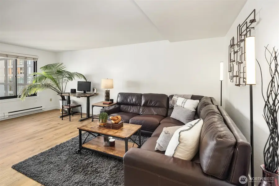 1105 Spring Street #1112, Seattle, WA 98104 - #3