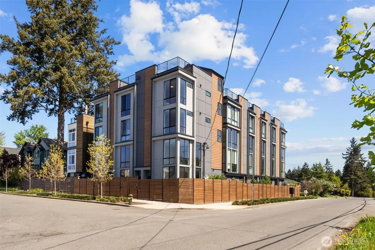12000 31st Avenue Ne, Seattle, WA 98125 - #1