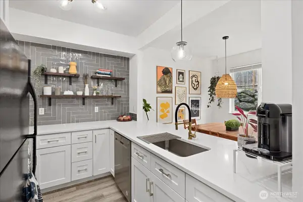 13000 Admiralty Way #D103, Everett, WA 98204