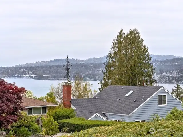 7051 S Lakeridge Drive, Seattle, WA 98178 - #3