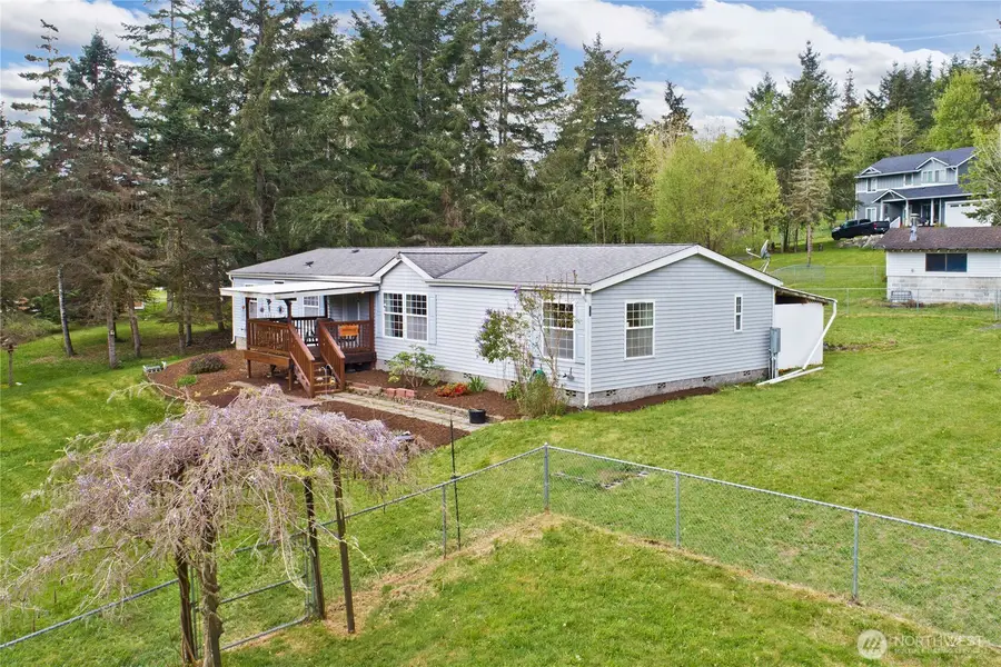 41 E Bay Heights Drive, Allyn, WA 98524 - #2